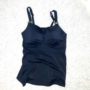 Cacique swim top 40DD